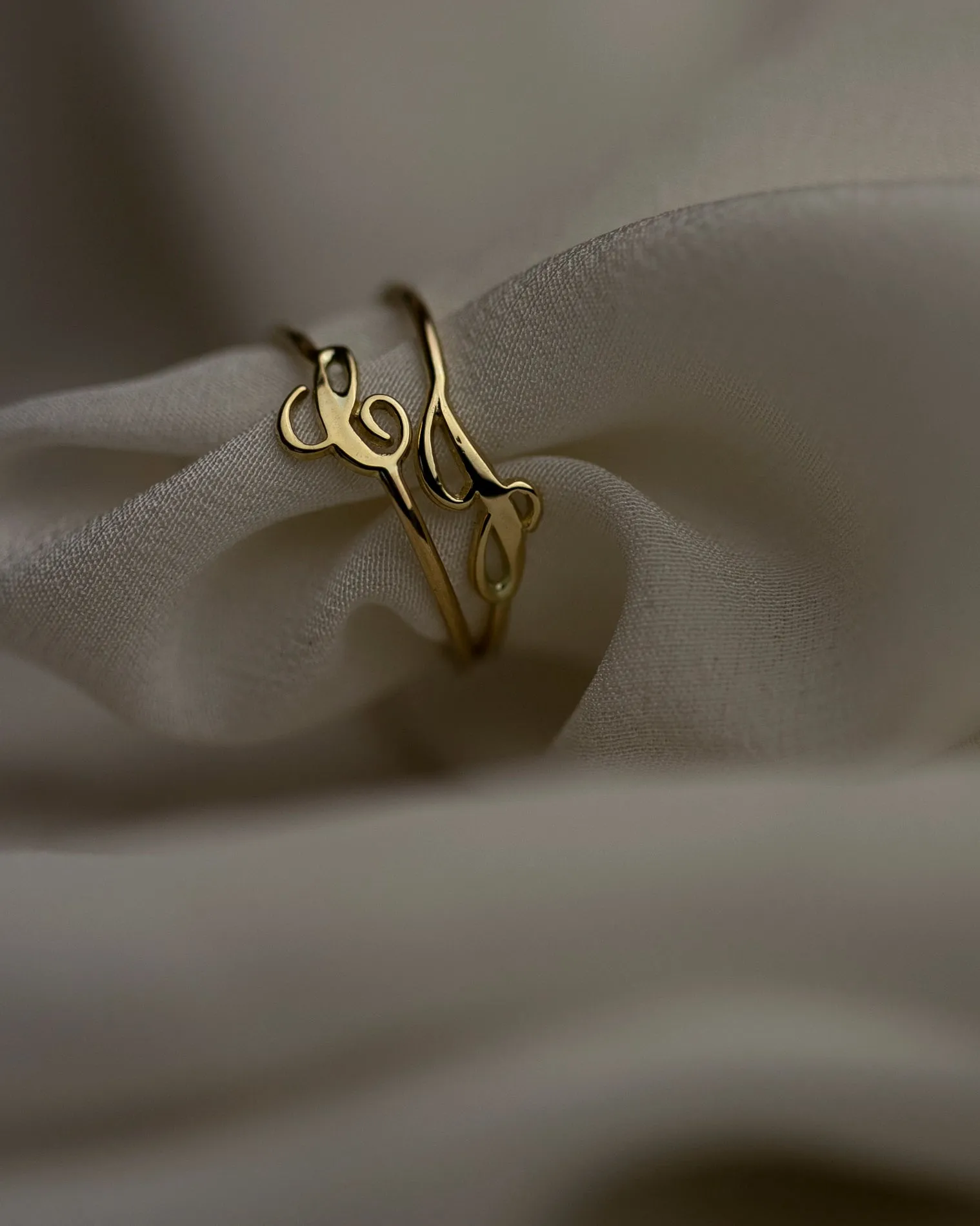 14k Cursive Letter Ring