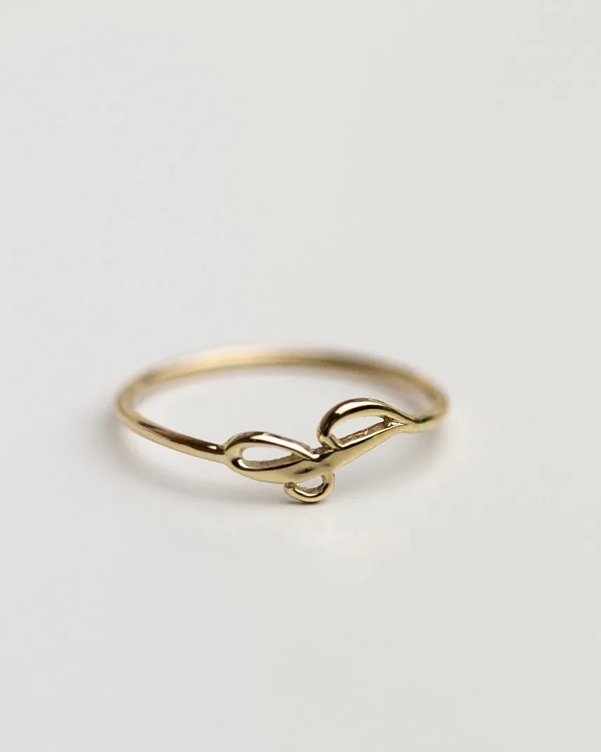 14k Cursive Letter Ring