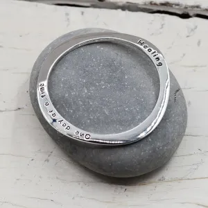6.5cm diameter "Healingone day at a time"
