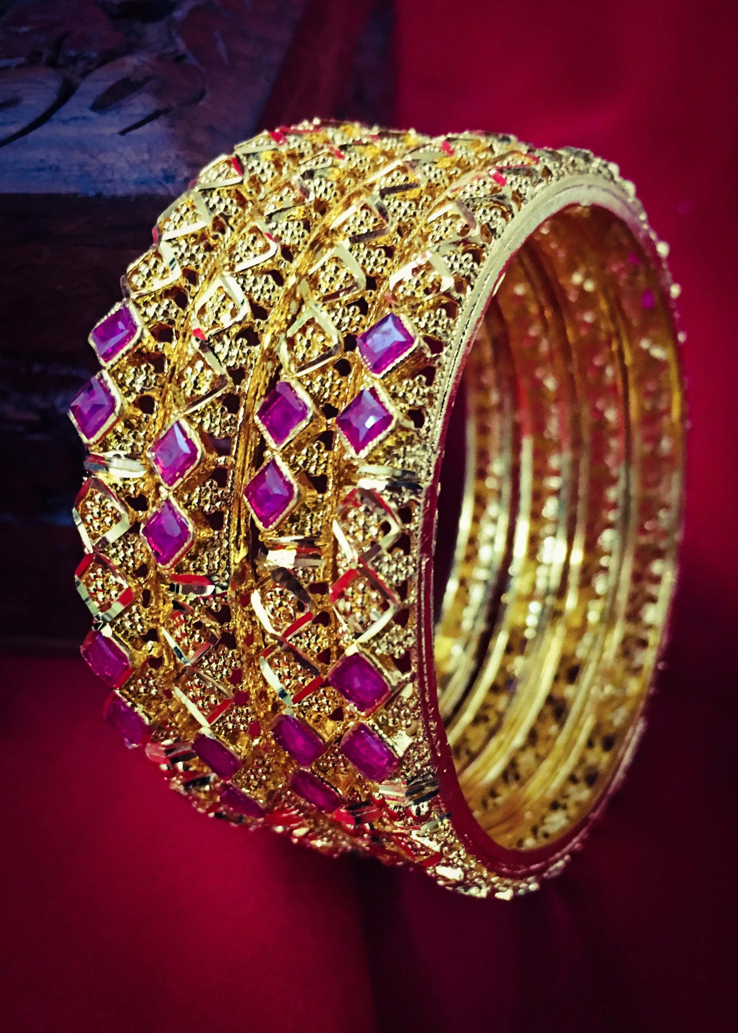 UNIQUE DESIGNER GOLD BANGLES