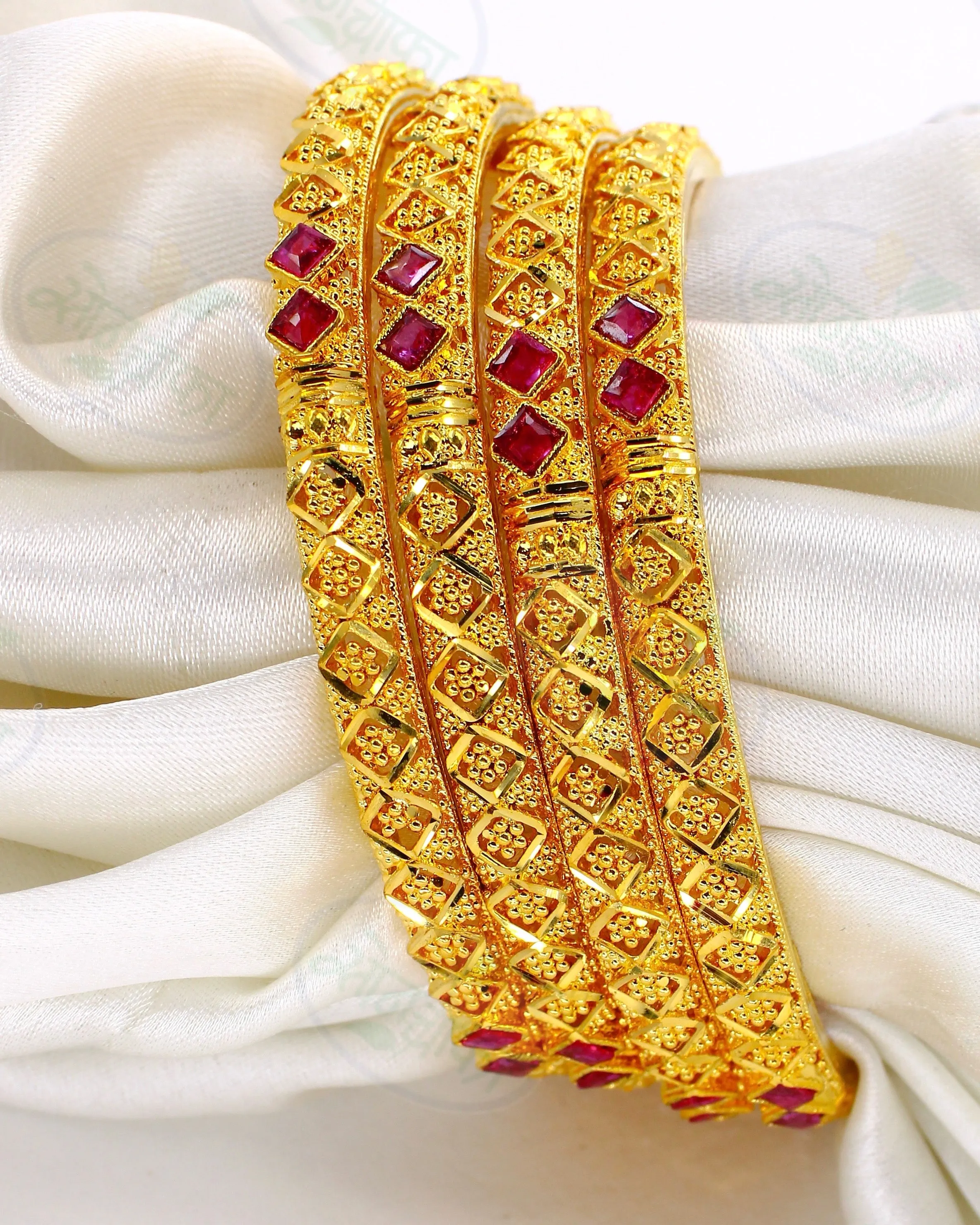 UNIQUE DESIGNER GOLD BANGLES
