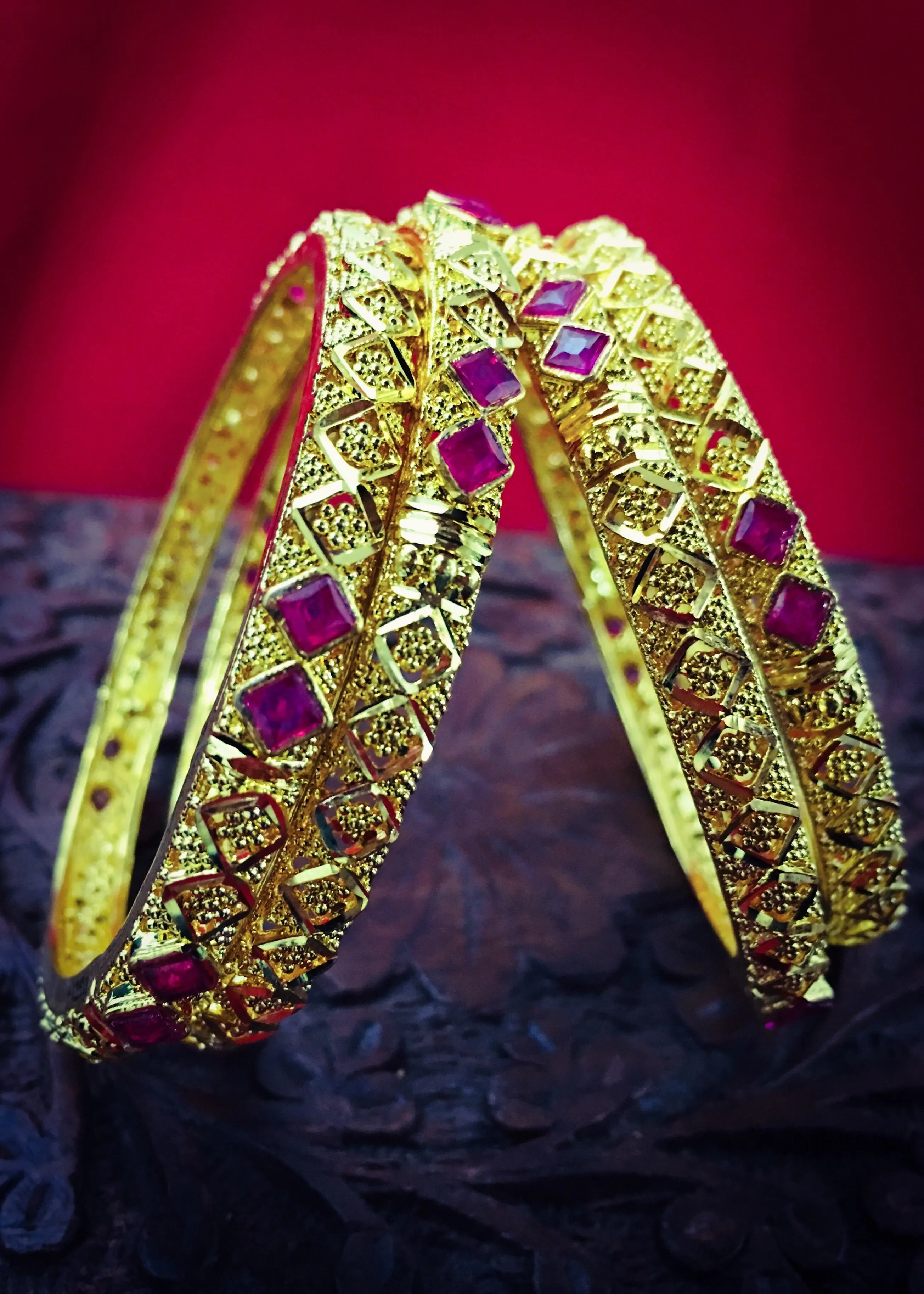 UNIQUE DESIGNER GOLD BANGLES
